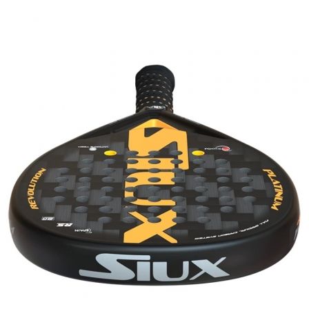 Siux Pala de Pádel Platinum Revolution 24K Negra y Naranja Carbono Alta Potencia y Control Siux Pala de Pádel Platinum Revolution 24K Negra y Naranja Carbono Alta Potencia y Control